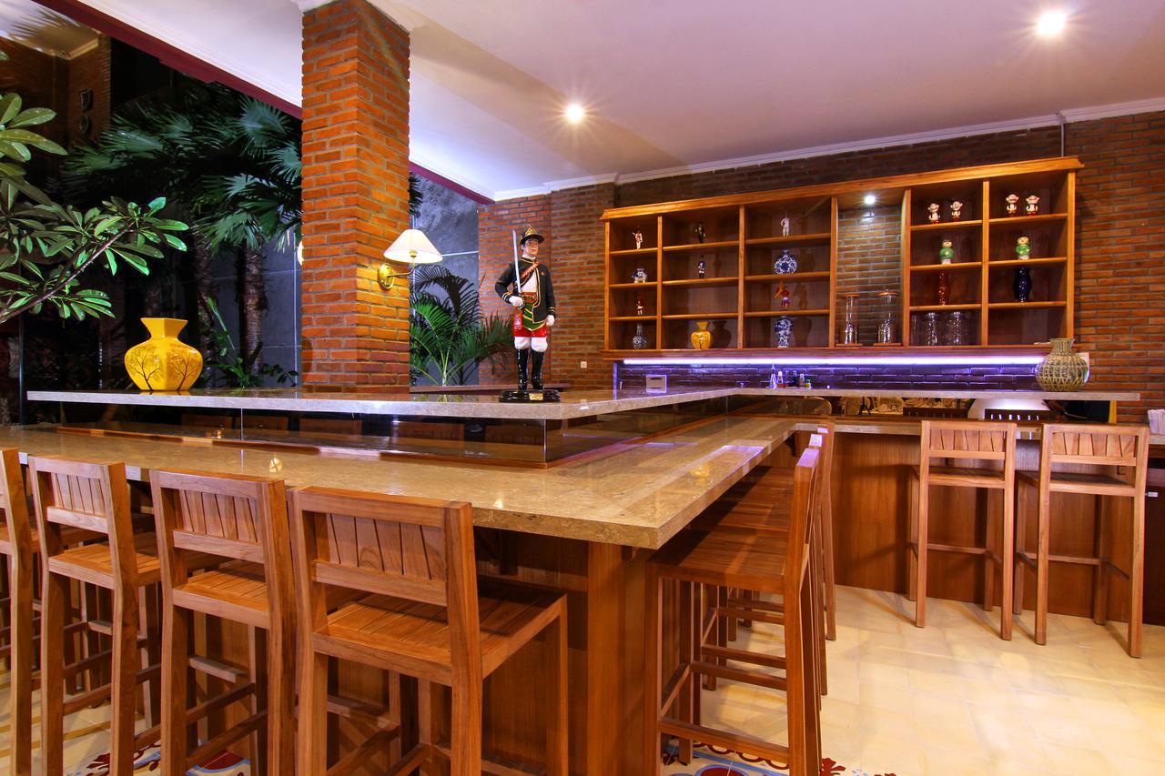 Java Villas Boutique Hotel & Resto Джокякарта Екстериор снимка